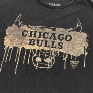 Black Chicago Bulls T-shirt (M)